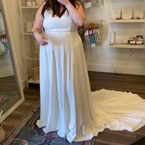 Never worn wedding dress